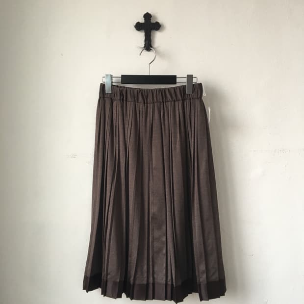 Pleats skirt