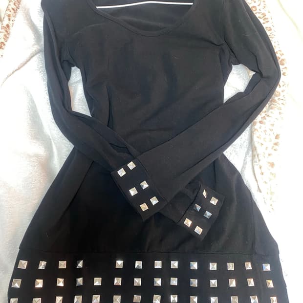 갸루 펑크 스터드 슬림 슬리브