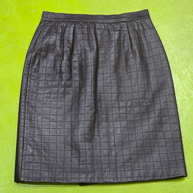 윤앤주 컬렉션 리얼 가죽 퀼팅 스커트