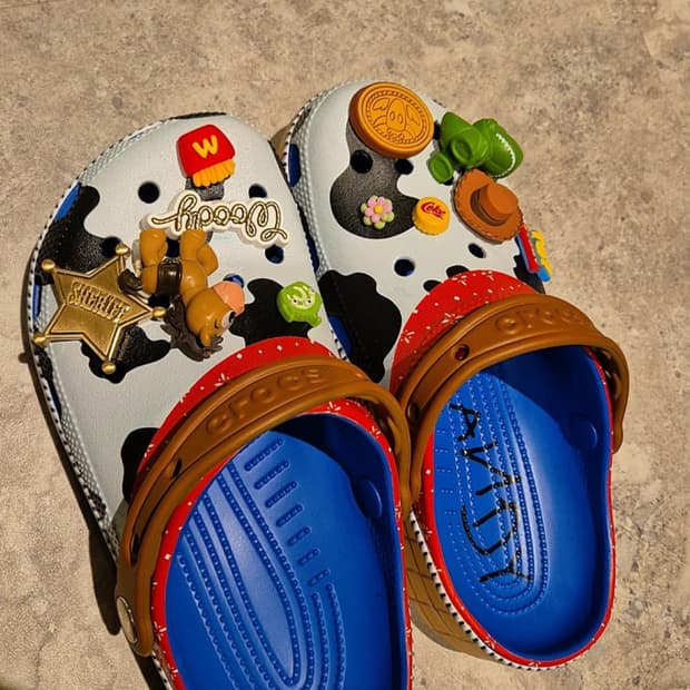 토이스토리 우디 크록스 