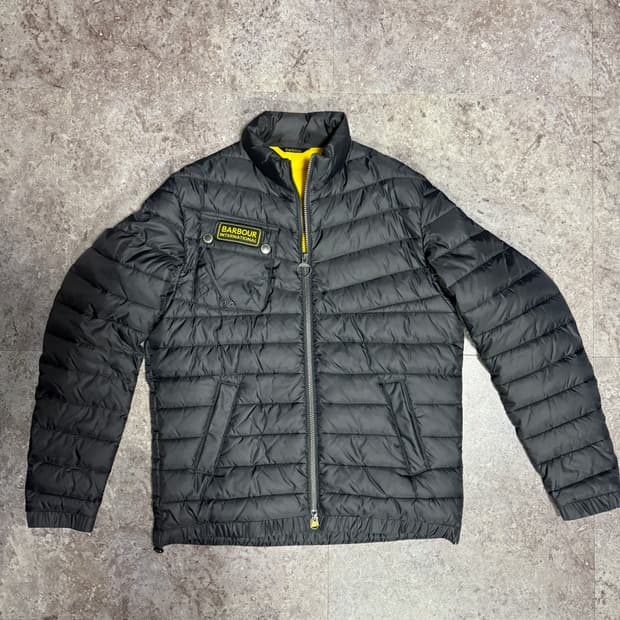 바버 인터네셔널 경량 체인 배플 퀄트 자켓 m 미사용