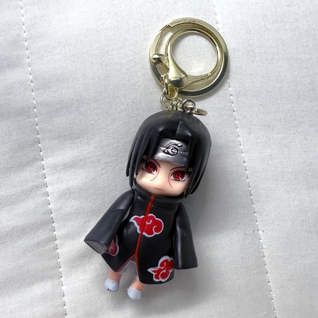 Naruto itachi keyring