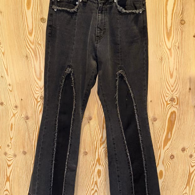 하레 프론트 컷오프 부츠컷 데님 팬츠