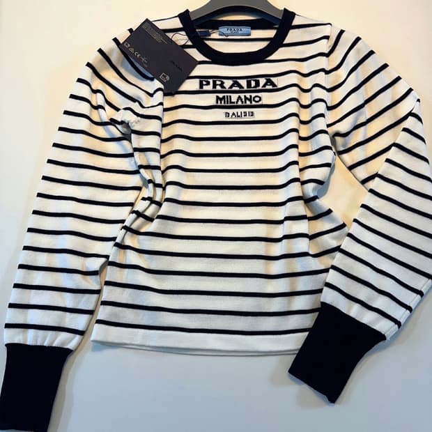 (새상품)프라다니트