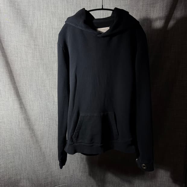 메종 마르지엘라 스티치 아일렛 후드