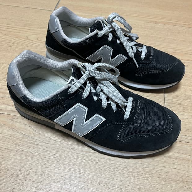 뉴발란스 996 블랙