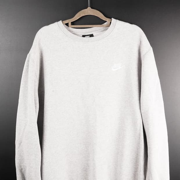 나이키 회색 맨투맨
