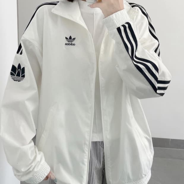 아디다스 오리지널 레트로 화이트 블랙 바람막이