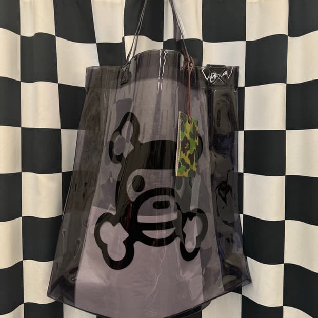 베이프 베이비마일로 pvc 크로스 쇼퍼백 새상품 처분 