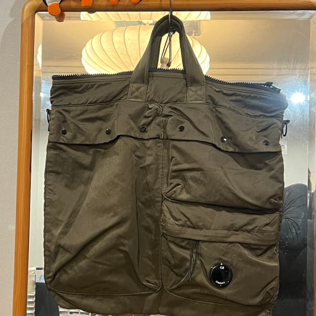 cp컴퍼니 나일론 토트백 새상품