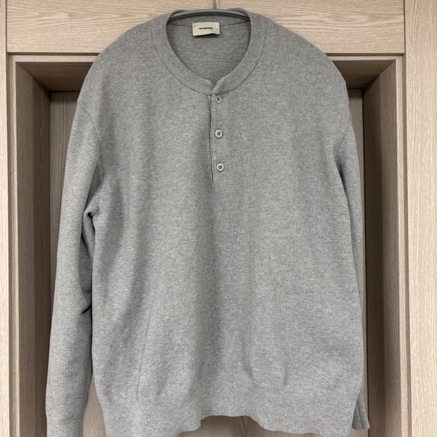 인더로우 핸리넥 니트 2size