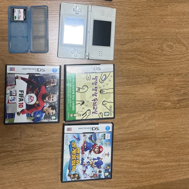 닌텐도 DS Lite 화이트+게임팩 4게+충전기