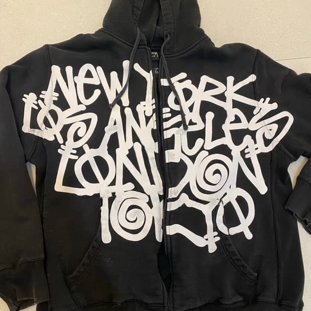 스투시 월드투어로고 후드 L