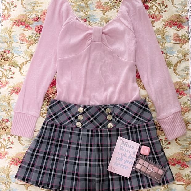 Lovely gyaru graypink knit set