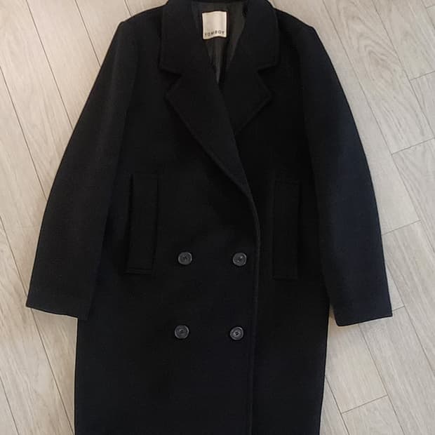 톰보이 블랙 더블 코트