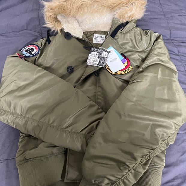 (새제품)팀코믹스점퍼 L사이즈