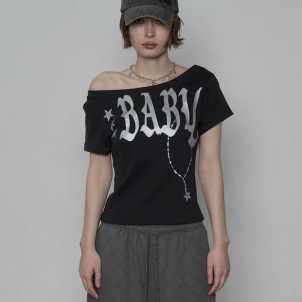 (새) 셋업이엑스이 BABY WIDE NECK TOP / BLACK