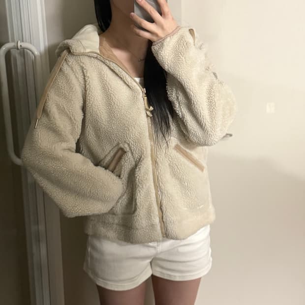 에디바우어 양털 후드집업