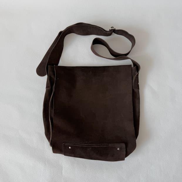 바나나리퍼블릭 레더 스웨이드 크로스백