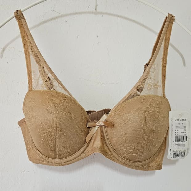 바바라 브라 75C. 새상품. 살색