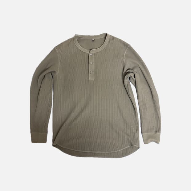 유니클로 헨리넥 롱슬리브 L