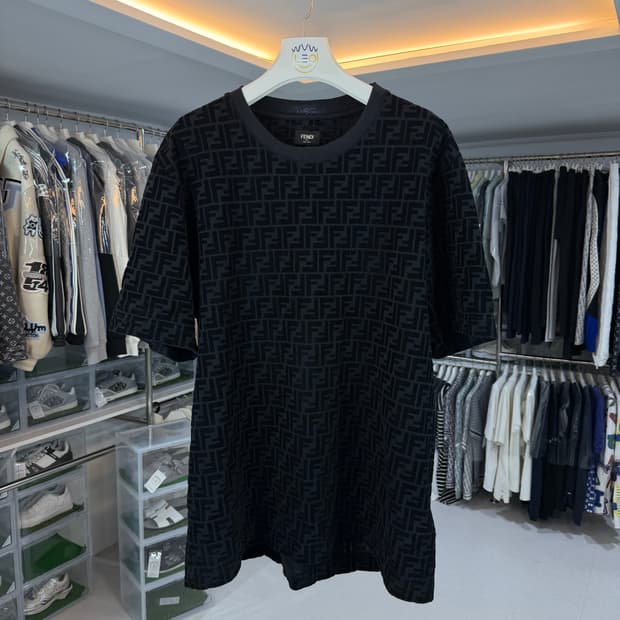 [리오브] 펜디 FF 풀 모티프 코튼 피케 크루넥 반팔