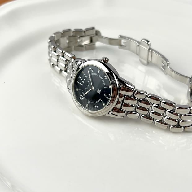 CELINE round 6P bracelet watch