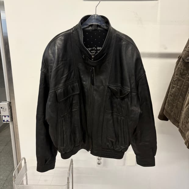 Almania leather jacket