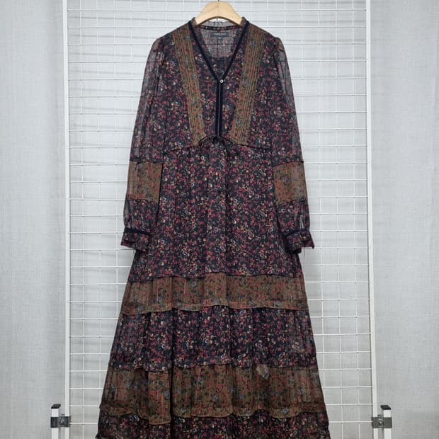 써스데이아일랜드 쉬폰원피스