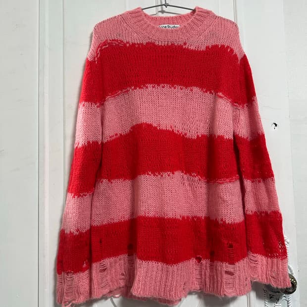 아크네스튜디오 모헤어 디스트로이드 니트