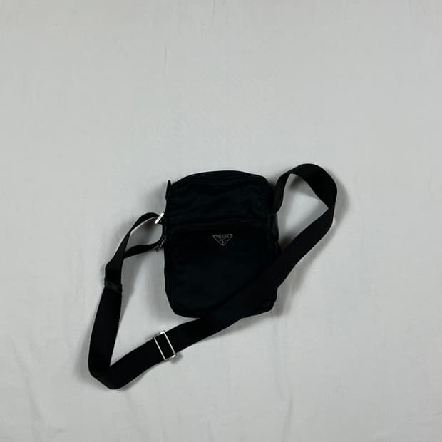 프라다 prada 로고 크로스백 가방