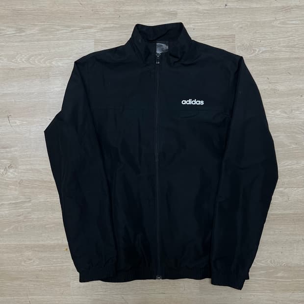아디다스 스펠 로고 베이직 윈드브레이커 집업 자켓 [블랙] L/100
