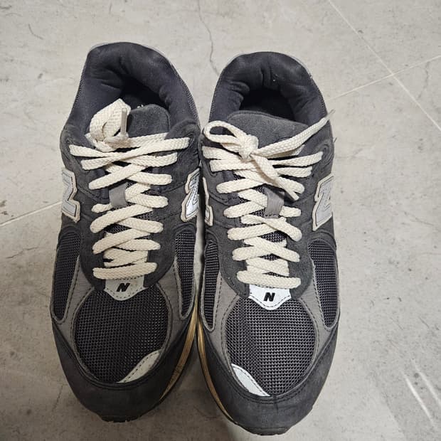 뉴발란스2002R 운동화 255