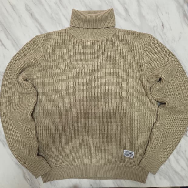 세인트페인 베이지 터틀넥 니트