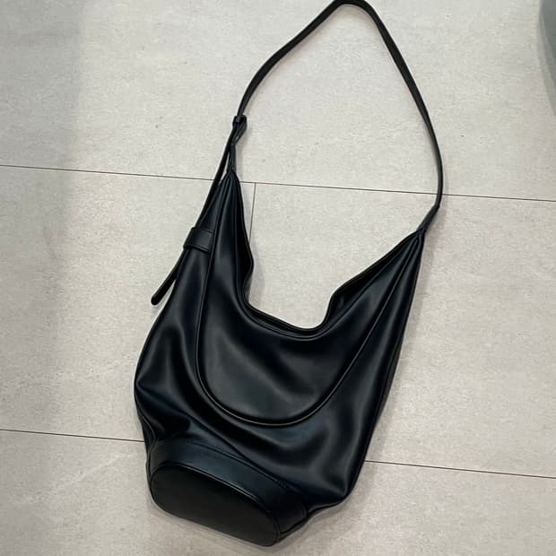 엘바테게브 버킷 크로스백