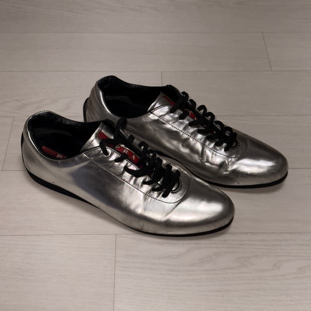 Silver flat sneakers