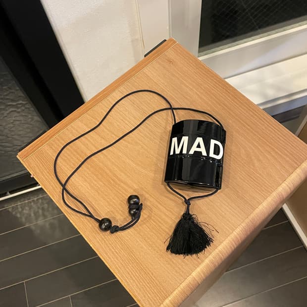 Undercover MAD store coin pulse