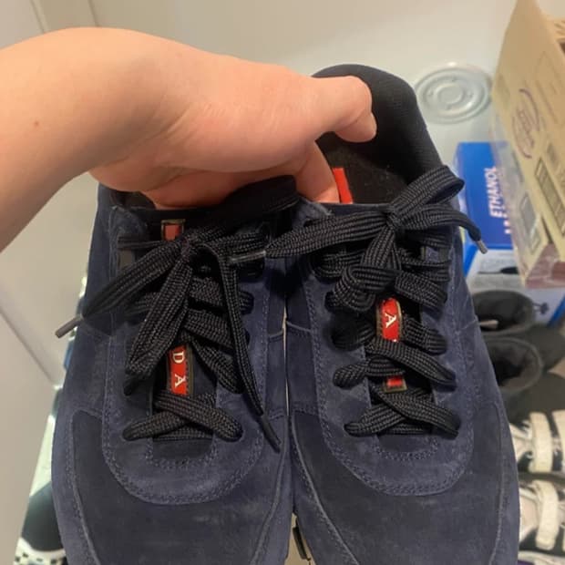 프라다 스포츠 250 스웨이드 스니커즈