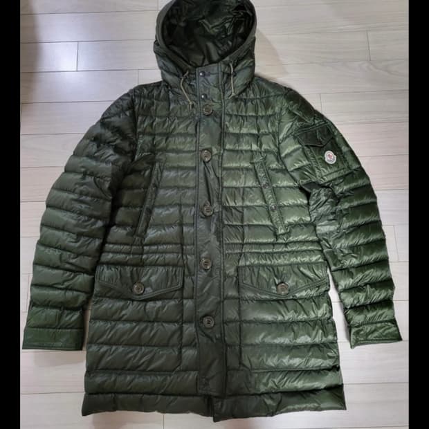 몽클레어  벤자민 사이즈 4(105)