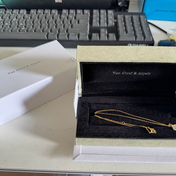 반클리프 아펠 목걸이