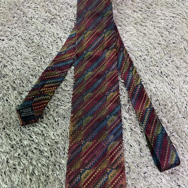 이태리제 미쏘니 넥타이