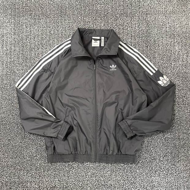 빈티지9. 아디다스 레트로 트레포일 바람막이 자켓 그레이 점퍼 나일론