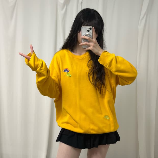 Nike yellow sweatshirt