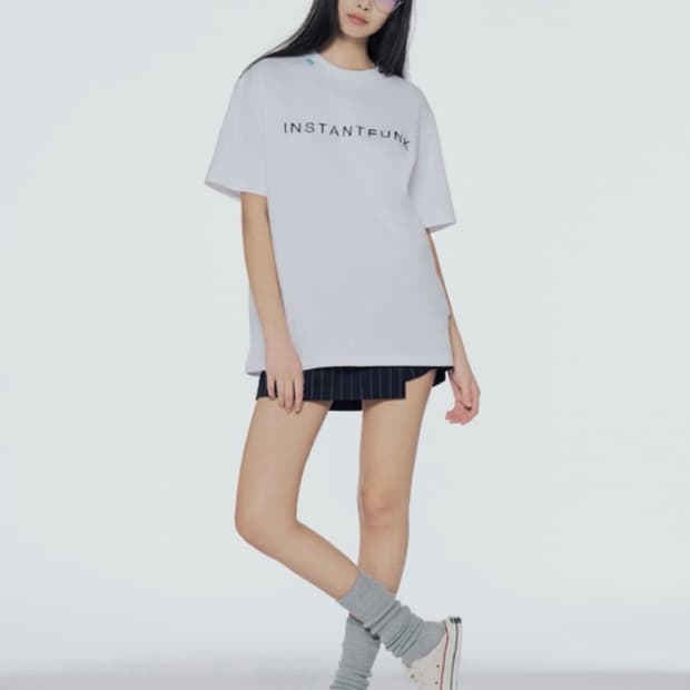 인스턴트펑크 화이트 반팔티셔츠s