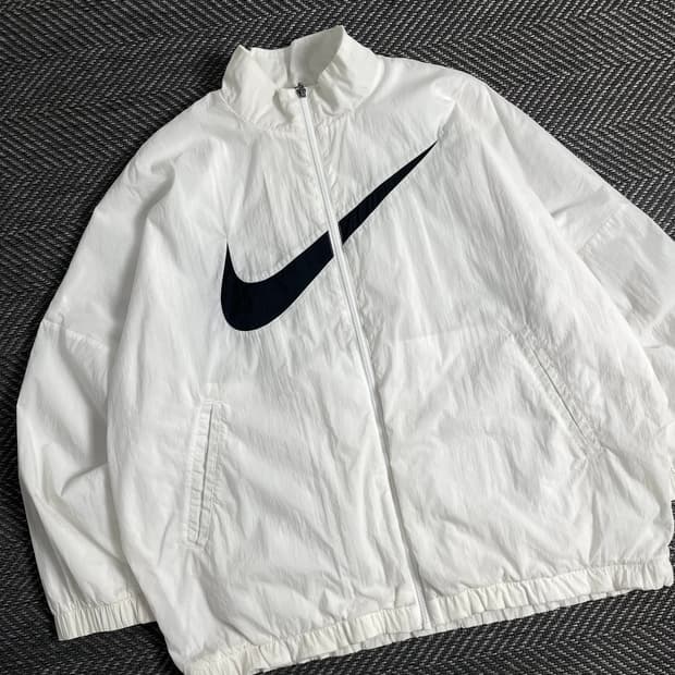 나이키 신형 빅스우시 나일론 박시핏 바람막이y 3344