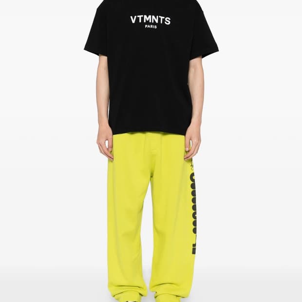 베트멍 VETEMENTS 티셔츠 (택채 새제품)