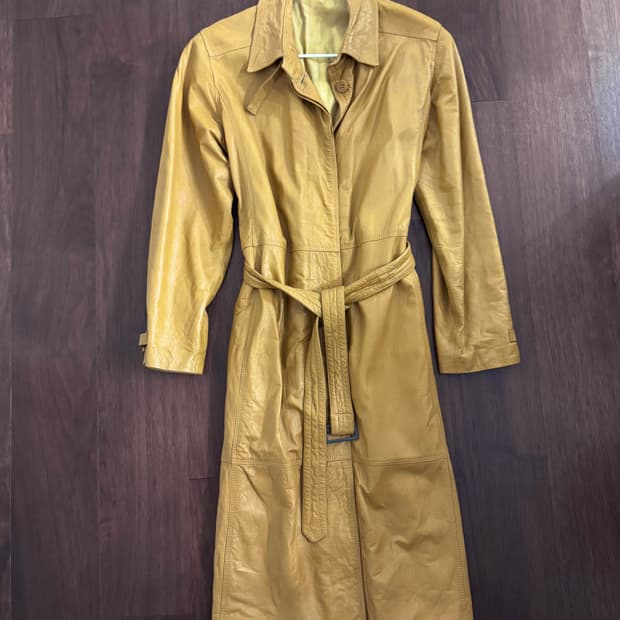 머스타드 양가죽 롱 코트