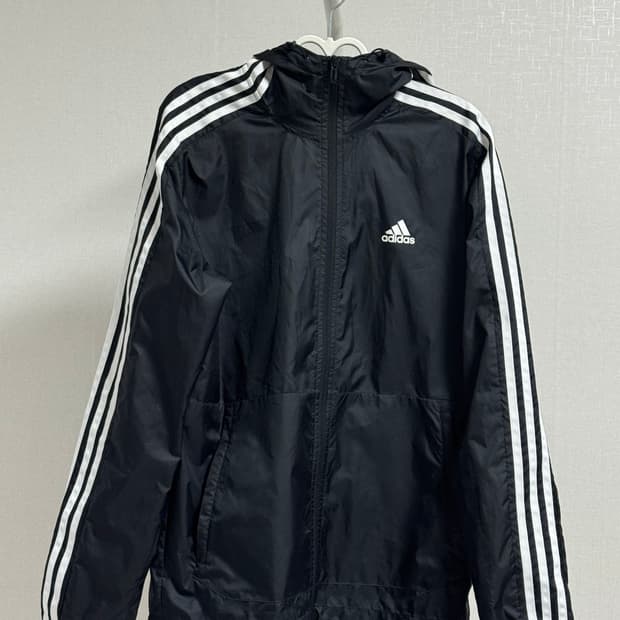 아디다스 에센셜 스트라이프 후드 윈드브레이커 M