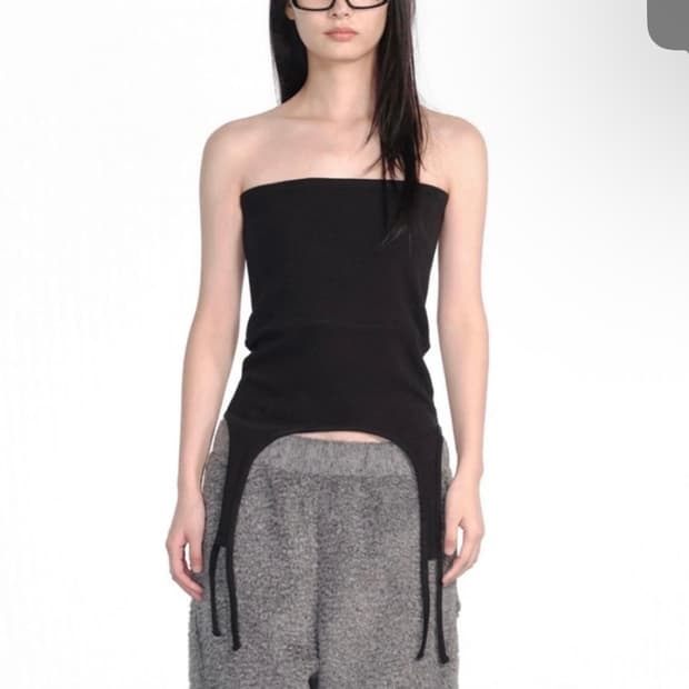 Cerric garter cotton skirt 구해요 (블랙)