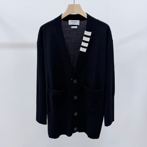 [S+급/00] 톰브라운 사선 브이넥 오버핏 가디건 네이비